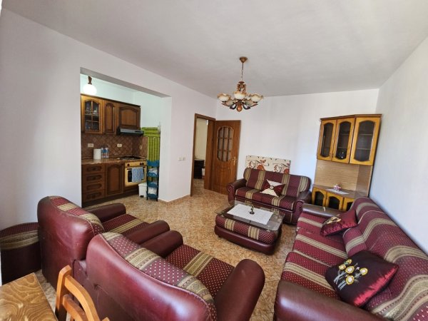 Tirane, shitet apartament 1+1 Kati 5, 59 m² 85.000 € (KINOSTUDIO)
