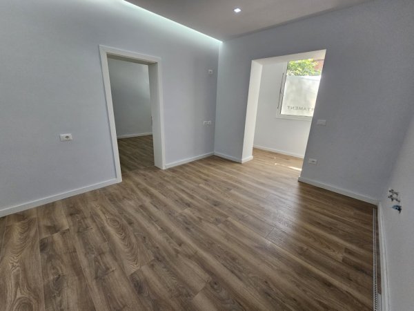 Tirane, shitet apartament 3+1 Kati 2, 102 m² 239.000 € (MYSLYM SHYR)