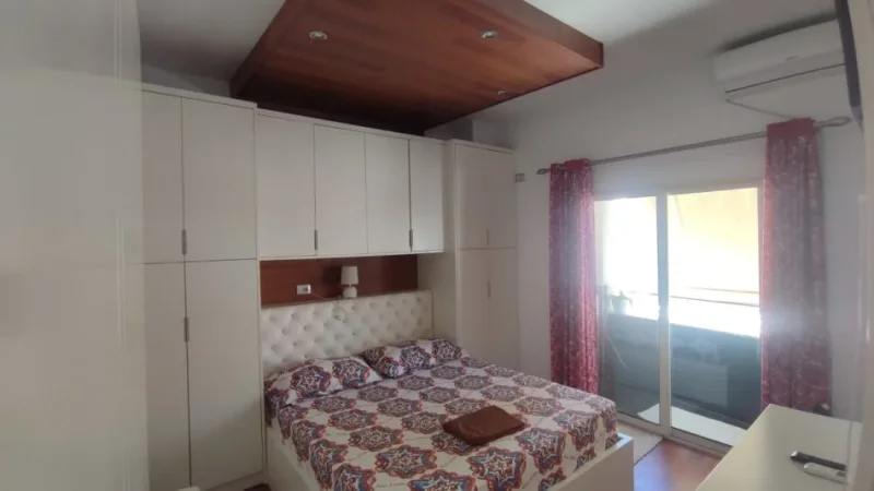 Tirane, jepet me qera apartament 2+1+Ballkon Kati 3, 70 m² 600 € (Siper Rr.Siri Kodra)
