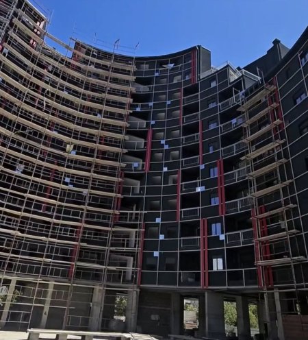 Tirane, shitet apartament 2+1+Ballkon Kati 2, 105 m² 179.000 € (DON BOSKO)