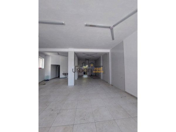 Tirane, jepet me qera dyqan Kati 0, 105 m² 800 € (Rruga e Dibres)