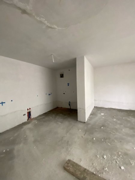 Tirane, shitet apartament 1+1+Aneks+Ballkon Kati 5, 89 m² 157.000 € (liqeni i thate)