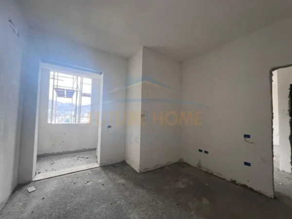 Tirane, shitet apartament 1+1+Aneks+Ballkon Kati 10, 76 m² 115.000 € (Komplesi Golden Park)