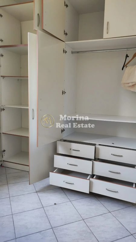Tirane, jepet me qera apartament 1+1 Kati 1, 70 m² 450 € (Stacioni i trenit)