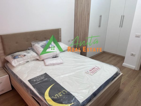 Tirane, jepet me qera apartament 2+1+Ballkon Kati 6, 100 m² 450 € (Fresk)