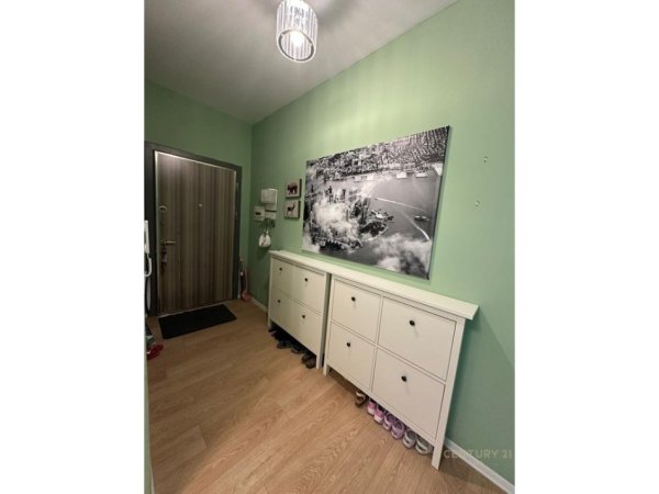 Tirane, jepet me qera apartament 2+1 Kati 9, 90 m² 750 € (Brryli)