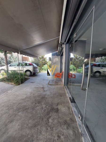 Tirane, jepet me qera dyqan Kati 0, 60 m² 500 € (LIQENI I THATE)