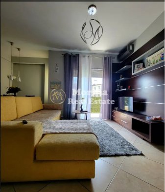 Tirane, jepet me qera apartament 1+1 Kati 3, 75 m² 450 € (Ali Demi)