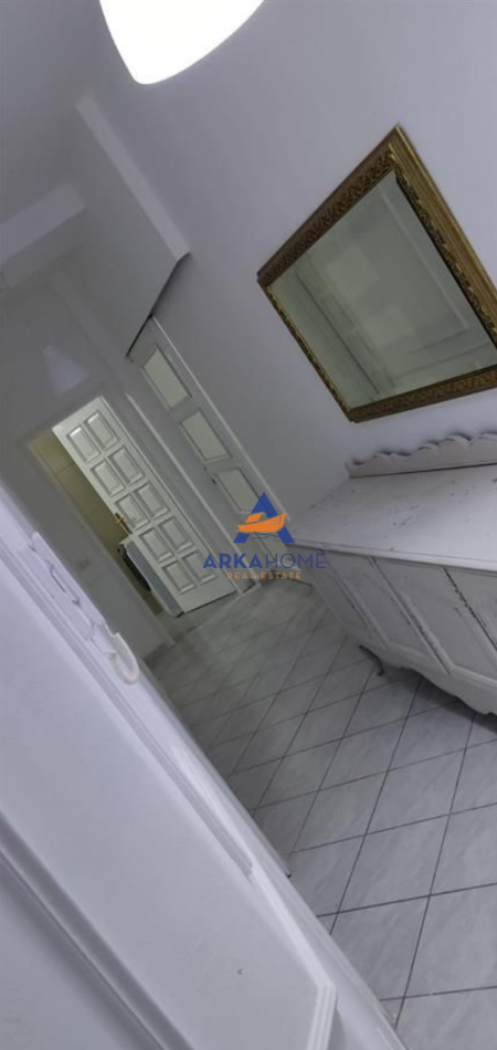 Tirane, jepet me qera apartament 2+1+Ballkon Kati 1, 120 m² 600 € (RRUGA HAMDI GARUNJA,LIQENI I THATE)