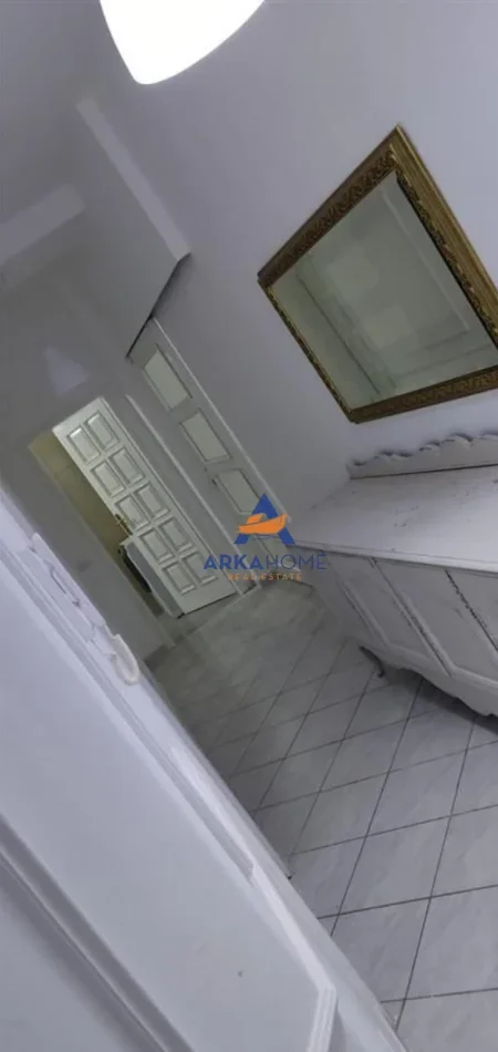 Tirane, jepet me qera apartament 2+1+Ballkon Kati 1, 120 m² 600 € (RRUGA HAMDI GARUNJA,LIQENI I THATE)