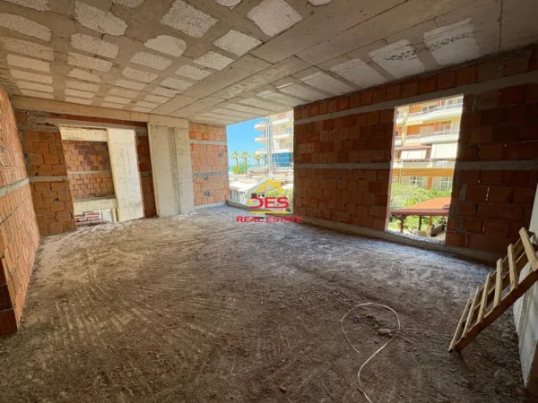 Vlore, shitet apartament 2+1+Ballkon Kati 2, 118 m² (Lungomare,Vlorë)