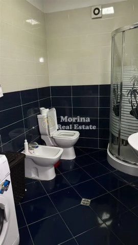 Tirane, jepet me qera apartament 2+1 Kati 3, 120 m² 700 € (Komuna e Parisit)