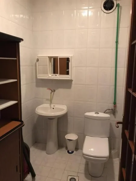 Tirane, jepet me qera , 50.000 € 