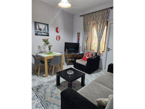Tirane, jepet me qera apartament 1+1 Kati 0, 55 m² 360 € 
