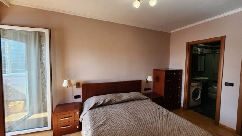 Tirane, jepet me qera apartament 2+1+Aneks+Ballkon Kati 10, 1.200 € 