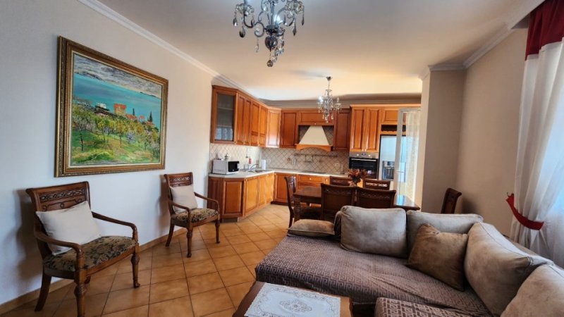 Tirane, jepet me qera apartament 2+1+Aneks+Ballkon Kati 10, 1.200 € 