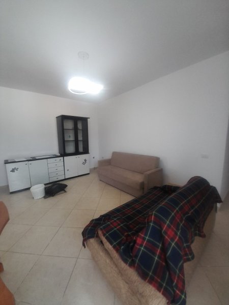 Tirane, jepet me qera apartament 2+1+Ballkon Kati 6, 100 m² 550 € (Rruga Kongresi i Manastirit/Pediatria)