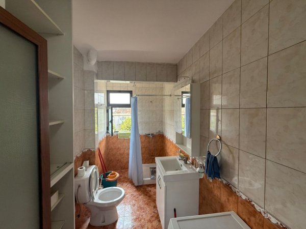 JEPET ME QERA SUPER APARTAMENT 2+1 TEK OXHAKU, PRANE SHKOLLES SE BASHKUAR, Kati 4, 60 m² 400 €