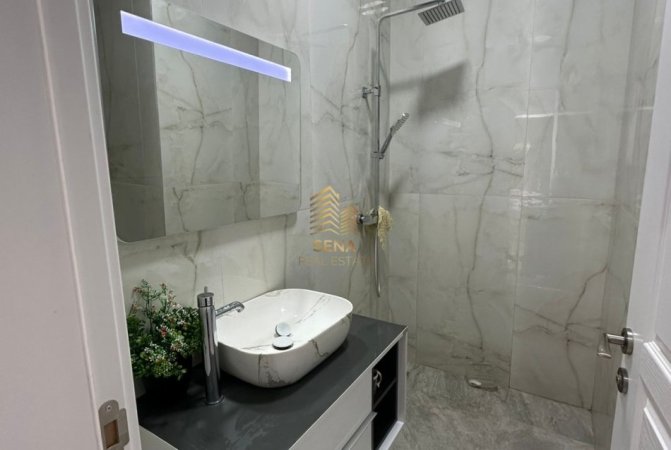 Tirane, jepet me qera apartament 2+1+Ballkon Kati 7, 105 m² 750 € (Kompleksi ASL)