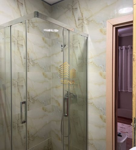 Tirane, jepet me qera apartament 2+1+Ballkon Kati 8, 110 m² 680 € (Rruga Don Bosko)