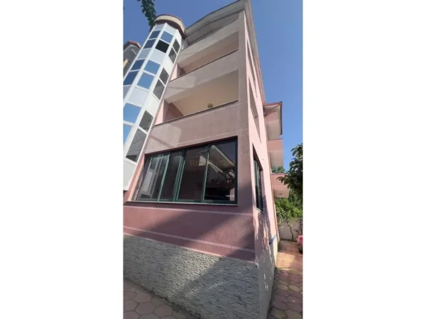 0683487469 Tirane, shitet Vile 3 Katshe Kati 3, 536 m² 1.072.200 € (Vilat Gjermane , Tirane)
