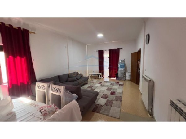 0683487469 Tirane, shitet Vile 3 Katshe Kati 3, 536 m² 1.072.200 € (Vilat Gjermane , Tirane)