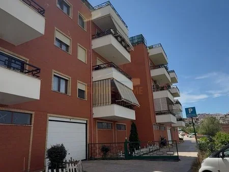 Tirane, shitet apartament 3+1 Kati 1, 130 m² 24.000.000 € 