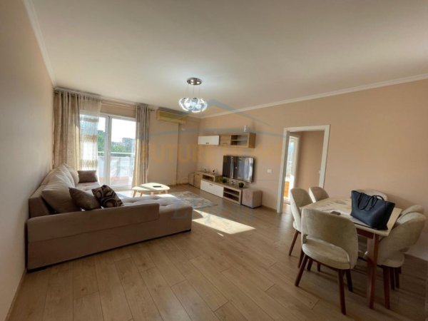 0683487469 Tirane, jepet me qera apartament 2+1 Kati 2, 117 m² 1.000 € (Prane Kopshtit Botanik)