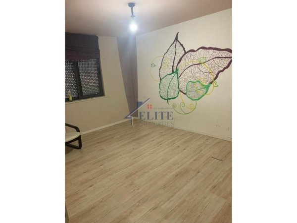 Tirane, shitet apartament 2+1+Ballkon Kati 4, 67 m² 160.000 € 