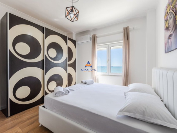 Tirane, jepet me qera apartament 1+1+Ballkon Kati 3, 68 m² 700 € (DURRES)