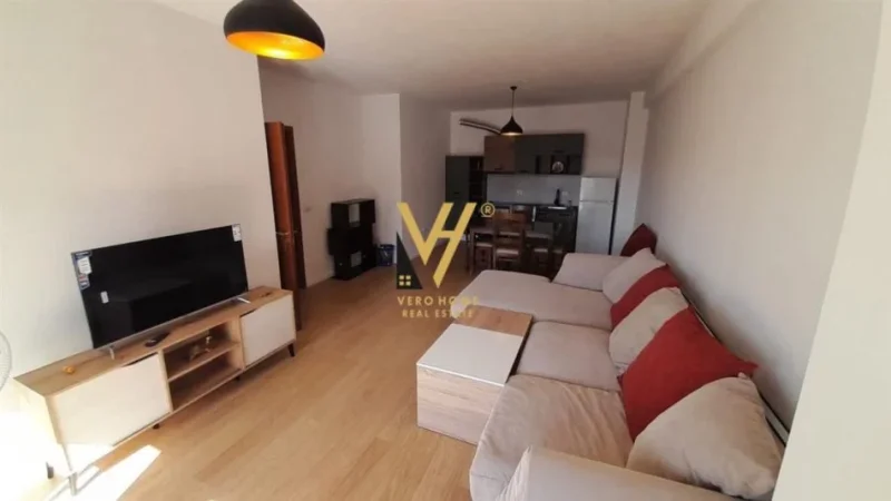 Tirane, jepet me qera apartament 1+1+Ballkon Kati 4, 60 m² 590 € (SHESHI WILLSON)