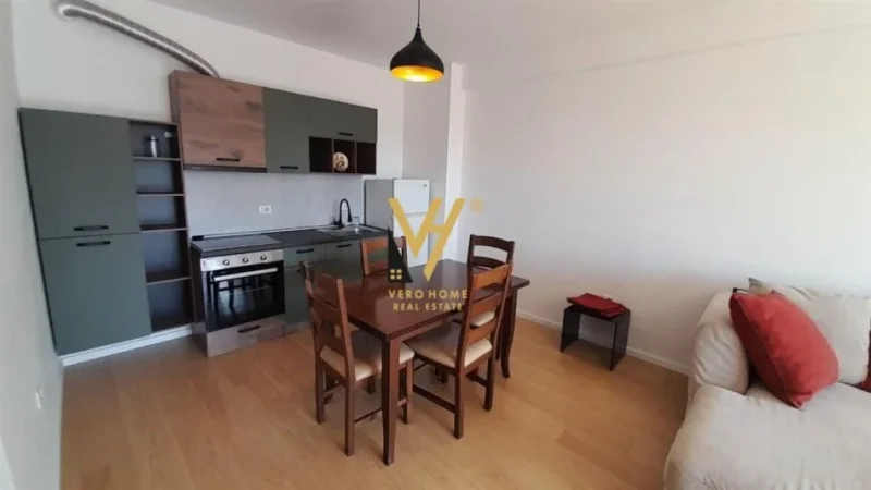Tirane, jepet me qera apartament 1+1+Ballkon Kati 4, 60 m² 590 € (SHESHI WILLSON)