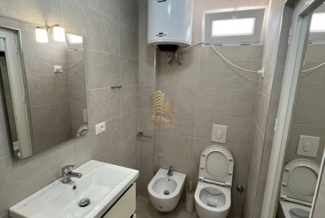 Tirane, jepet me qera apartament 1+1 Kati 1, 60 m² 400 € (Rruga Halit Bega)