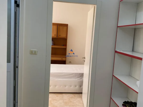 Tirane, jepet me qera apartament 2+1+Ballkon Kati 1, 100 m² 510 € (TE KODRA E DIELLIT)