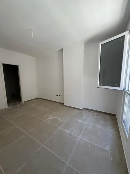 Tirane, shitet apartament 2+1+Ballkon Kati 2, 112 m² 117.500 € (Univers City I perfunduar Cmim Okazion)