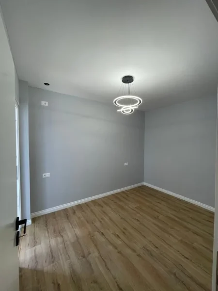 Tirane, shitet apartament 1+1 Kati 6, 49 m² 98.000 € (5 maji)