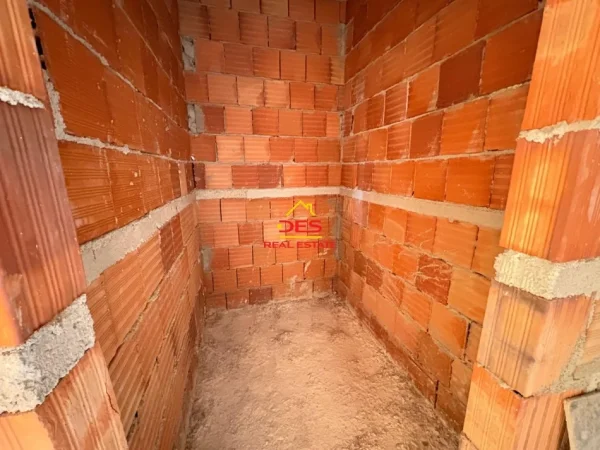 Vlore, shitet apartament 2+1+Ballkon Kati 5, 116 m² (Lungomare, Vlorë)