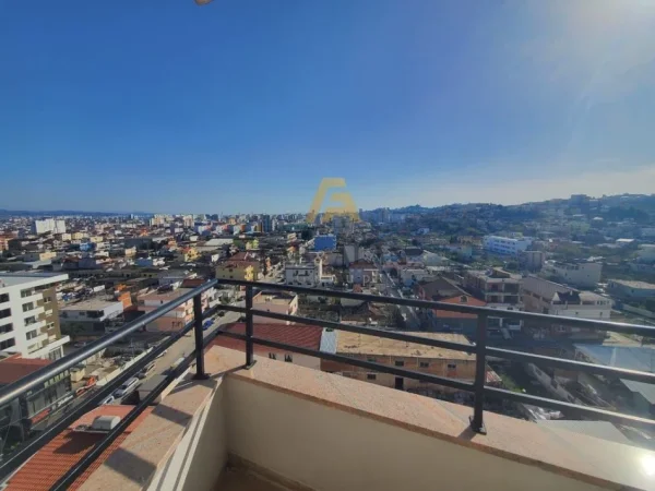 Durres, shitet apartament 2+1 Kati 10, 90.000 € (Spitalle)