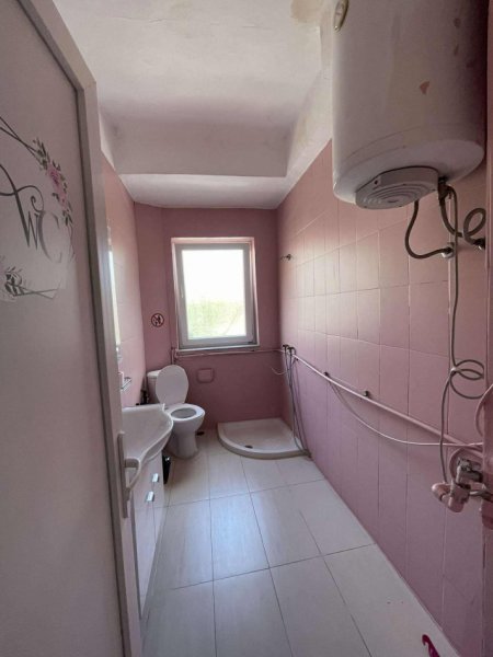 Tirane, jepet me qera zyre , 70 m² 600 € 
