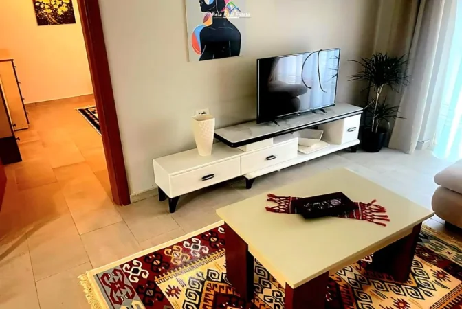 Tirane, jepet me qera apartament 3+1+Ballkon Kati 2, 90 m² 600 € (ish tregu elektrik)