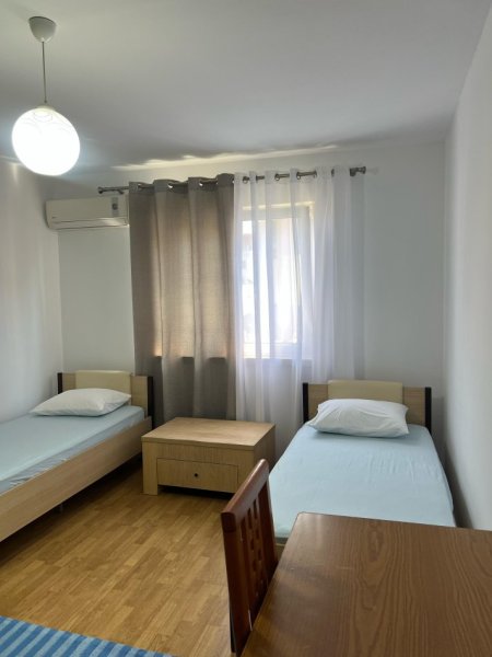 Shqiperi, jepet me qera apartament 2+1+Ballkon Kati 5, 80 m² 500 € (Pallavi me shigjeta)