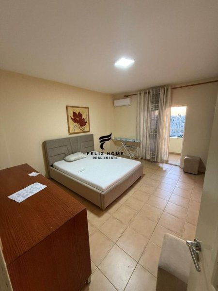 Tirane, jepet me qera apartament 2+1 Kati 5, 90 m² 700 € (KOMUNA E PARISIT)