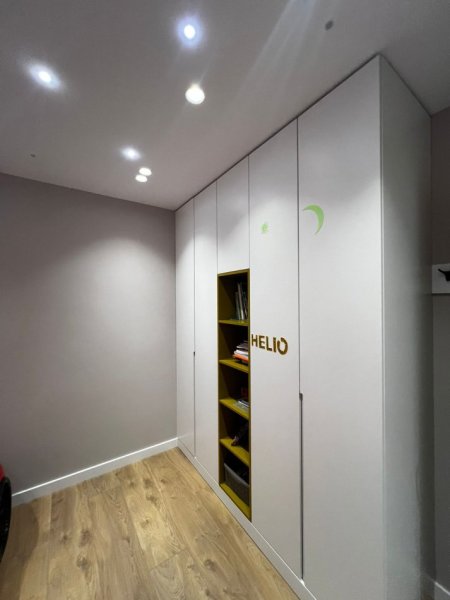 Tirane, shitet apartament 2+1+Ballkon Kati 4, 87 m² 210.000 € (Rruga Beniamin Kruta Fusha Aviacionit)