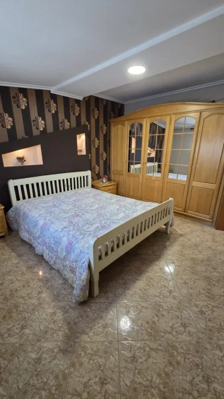 Tirane, jepet me qera apartament 2+1 Kati 6, 450 € 