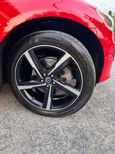 Tirane, shitet SUV | Xhip Volvo XC60 T6 Benzin+Gaz, e kuqe automatik Kondicioner 230.000 km 12.600 €