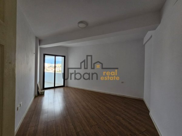 Tirane, jepet me qera apartament 2+1+Ballkon Kati 3, 110 m² 400 € (Astir)