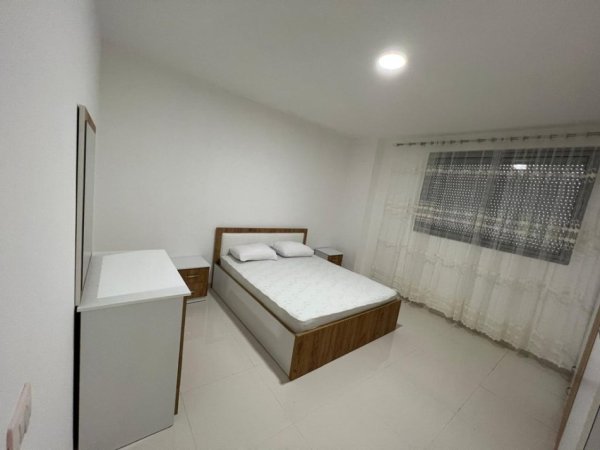 Tirane, shes apartament 2+1 Kati 1, 91 m² 100.000 € (Fresk)