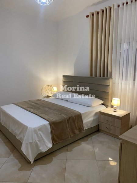 Tirane, jepet me qera apartament 1+1 Kati 2, 75 m² 400 € (Laprake)