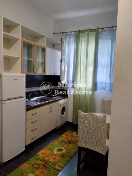 Tirane, jepet me qera apartament 1+1 Kati 1, 45 m² 250 € (Shkoze)
