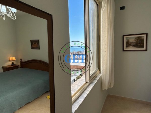 Durres, jepet me qera apartament 1+1+Ballkon Kati 2, 70 m² 400 € (Shkembi i Kavajes)